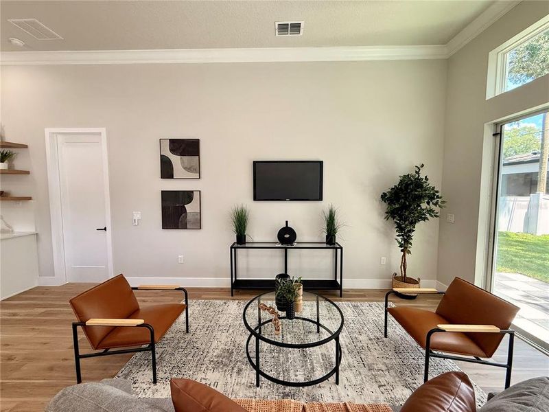Furnished interior view inside a new home in , Orlando (Image 33).