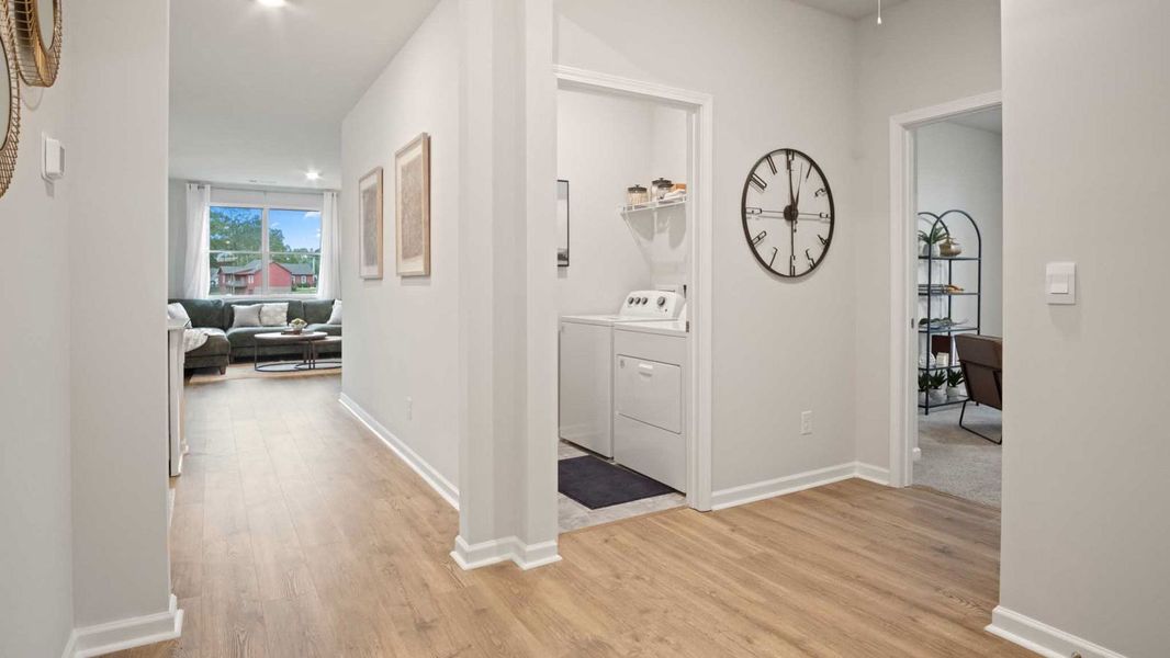 Furnished interior view inside a new home in Savannah Lakes, Lewisburg (Image 17).