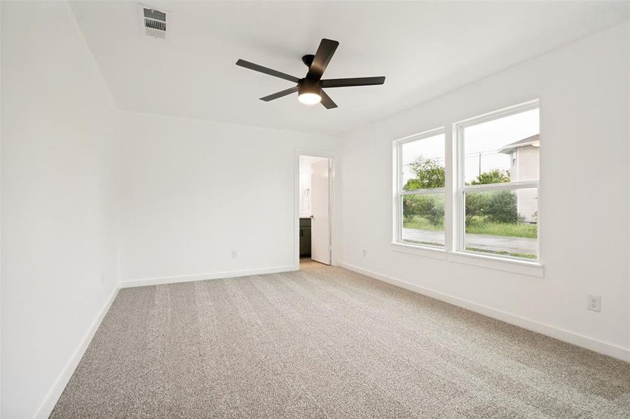 Spacious, unfurnished interior of a new home in , Terrell (Image 9).