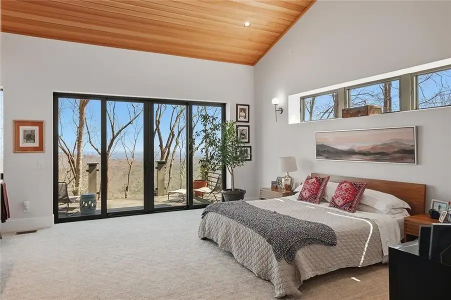 Furnished interior view inside a new home in , Jasper (Image 29).