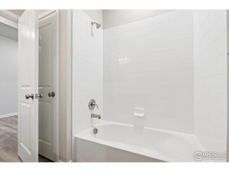 Image 26 of a home in The Overlook at Johnstown Farms.