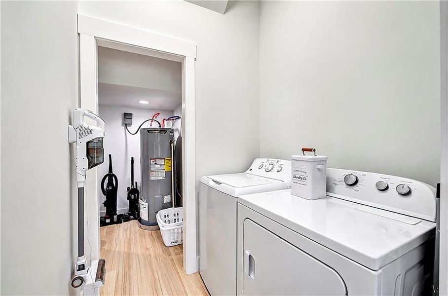 Furnished interior view inside a new home in , Calhoun (Image 47).