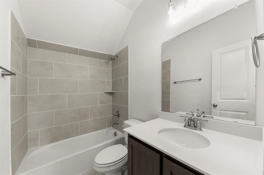 22. 5705 Burford - 3RD Bath