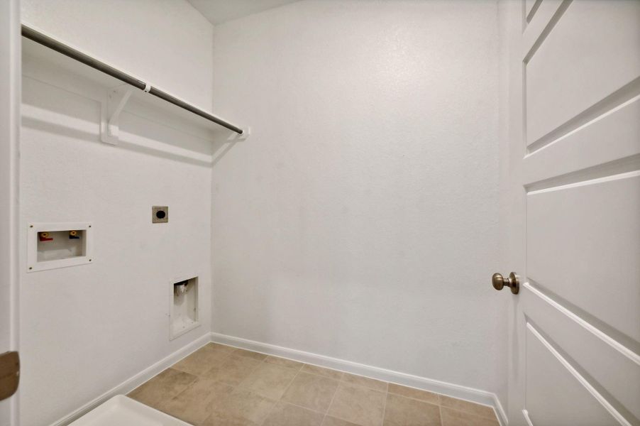 Photo is not of the actual home but is an inspirational photo of builder’s model home and may depict options, furnishings, and/or decorator features that are not included. Photo is not of the actual home but is an inspirational photo of builder’s model home and may depict options, furnishings, and/or decorator features that are not included.