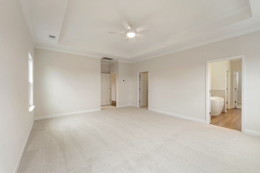 Spacious, unfurnished interior of a new home in Ridgecrest at Midway, Anderson (Image 30).
