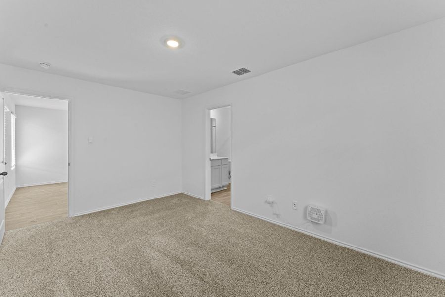 Spacious, unfurnished interior of a new home in Wayside, Uhland (Image 15). Spacious, unfurnished interior of a new home in Wayside, Uhland (Image 15).