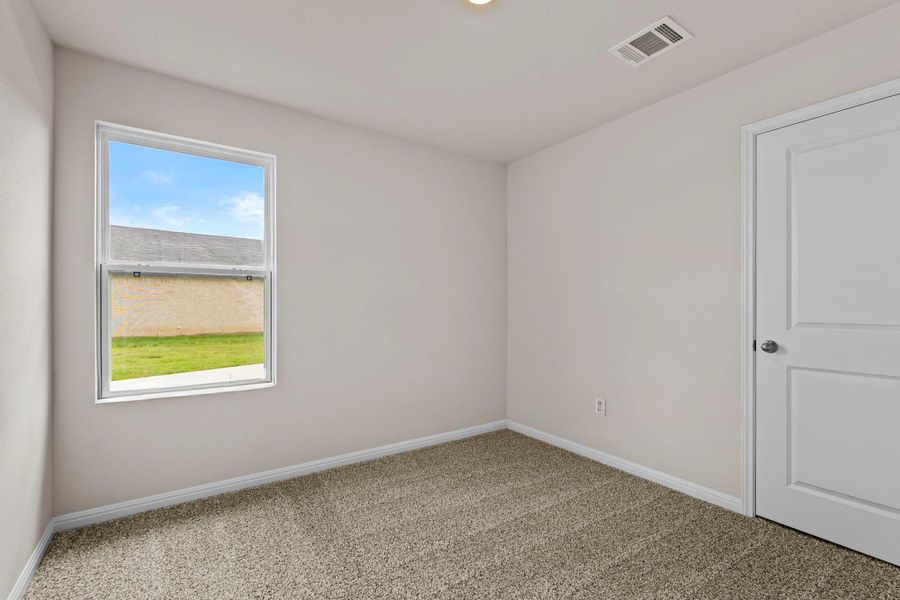 Spacious, unfurnished interior of a new home in Whisper South, San Marcos (Image 30).