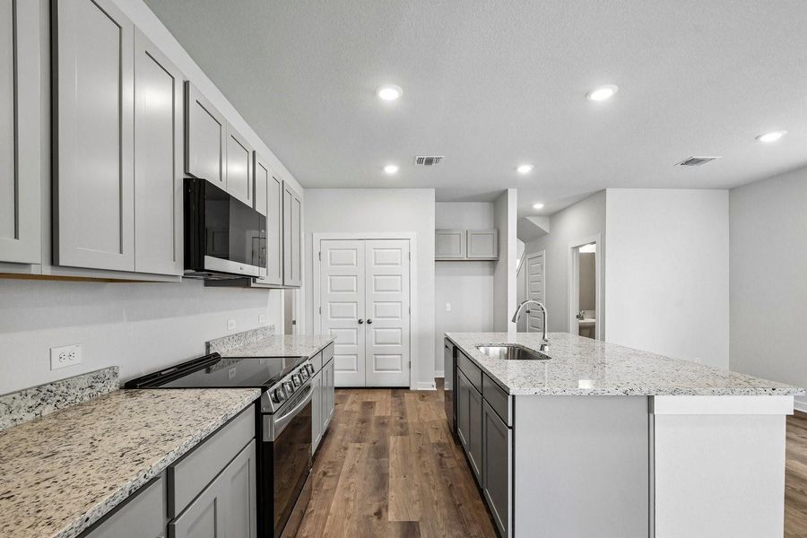 Furnished interior view inside a new home in Eastwood at Sonterra, Jarrell (Image 11).