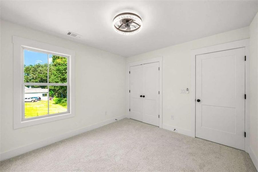 Spacious, unfurnished interior of a new home in , Dallas (Image 22).