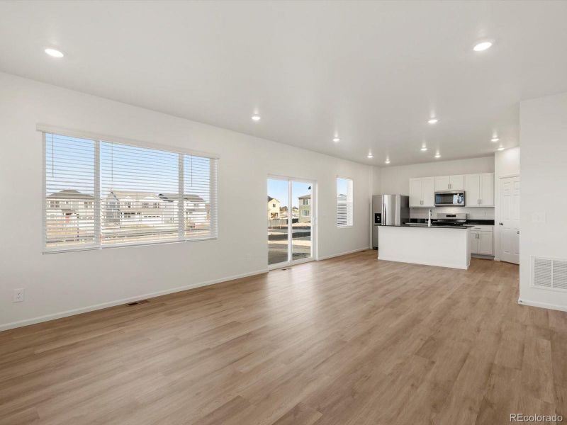 Spacious, unfurnished interior of a new home in Westgate, Greeley (Image 18).