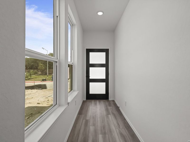 Spacious, unfurnished interior of a new home in Meadows at Oak Creek, San Antonio (Image 13).
