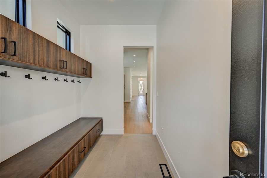 Spacious, unfurnished interior of a new home in , Buena Vista (Image 20).