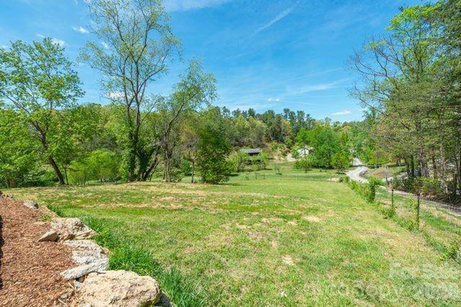 Natural landscape and outdoor views near  in Asheville (Image 26).