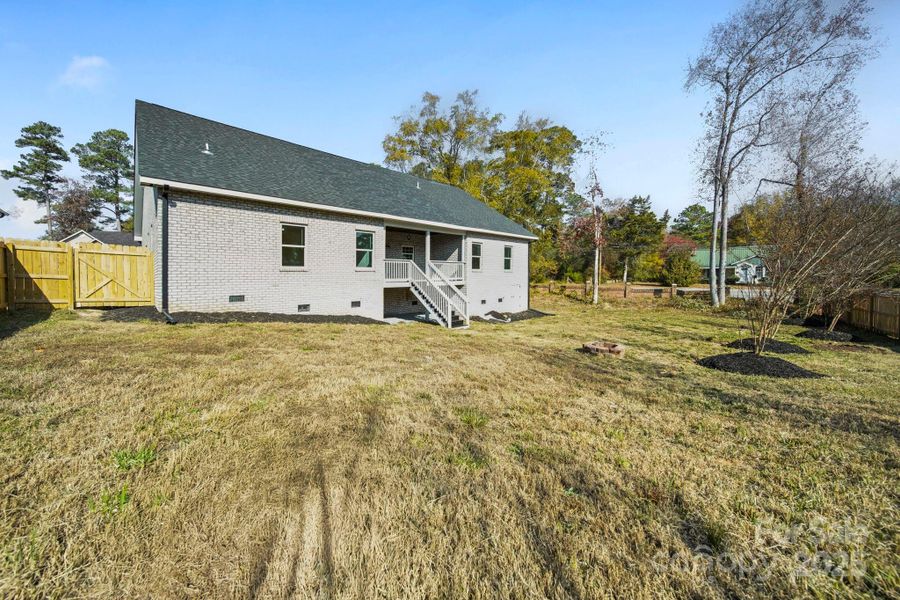 Exterior details and patio area of a home in , Wadesboro (Image 23).