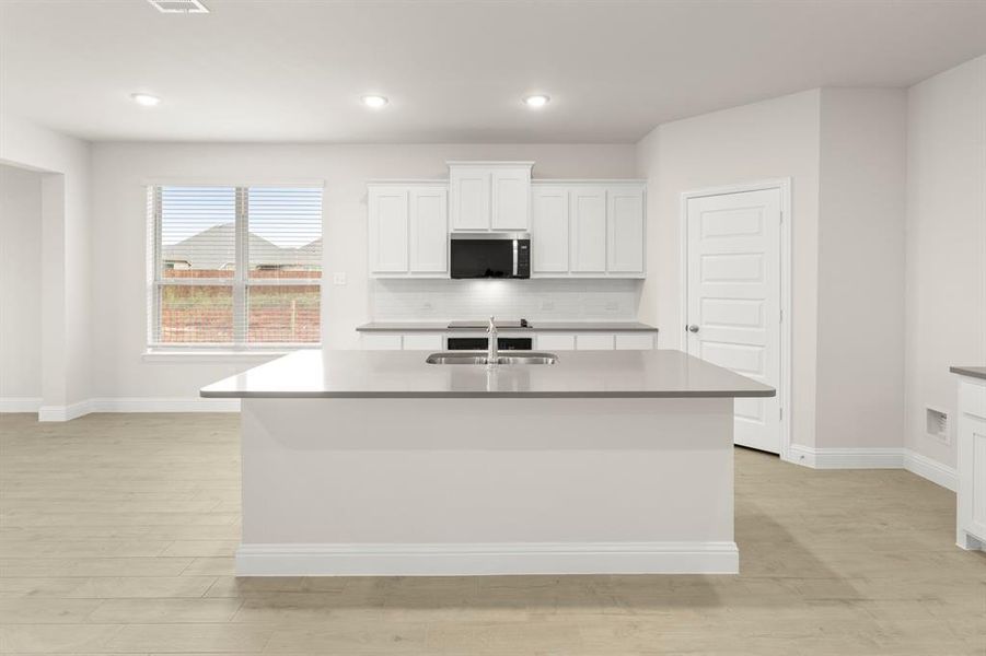 04. 2029 Gladd - Kitchen