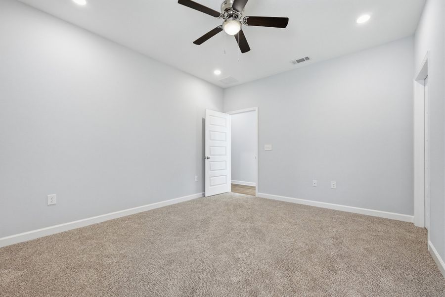 Spacious, unfurnished interior of a new home in McCarthy Estates, Defuniak Springs (Image 27). Spacious, unfurnished interior of a new home in McCarthy Estates, Defuniak Springs (Image 27).