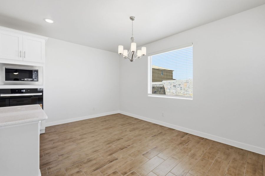 Representative unfurnished interior of a home built from the Timberon I by Hakes Brothers in Emerald Estates, El Paso (Image 14).