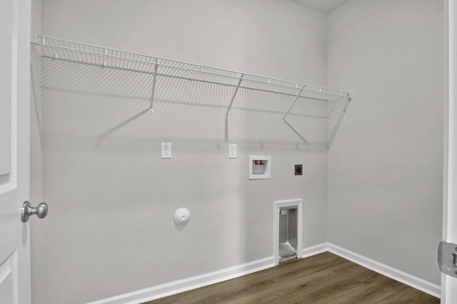 Spacious, unfurnished interior of a new home in Grand Park, Leland (Image 27).