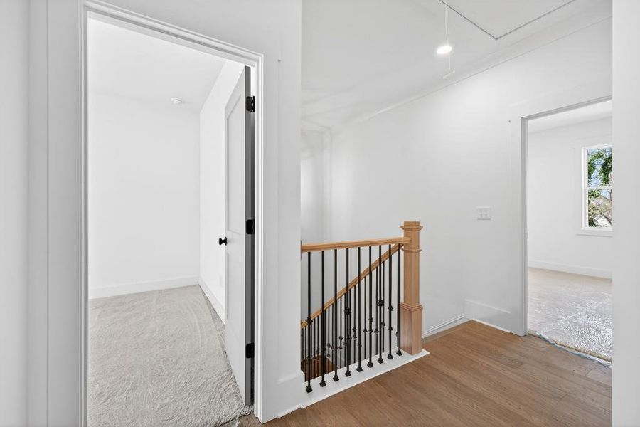 Spacious, unfurnished interior of a new home in , Marietta (Image 39).