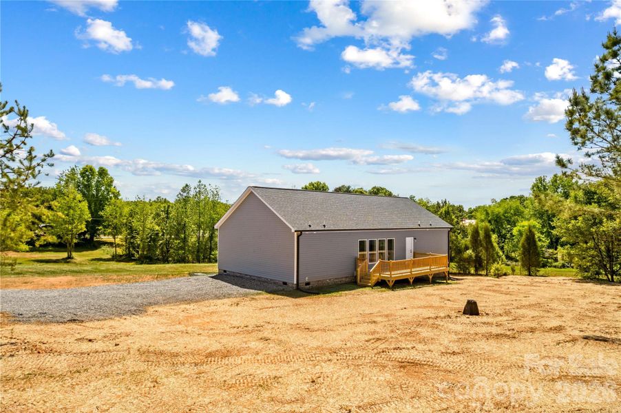 Exterior details and patio area of a home in , Catawba (Image 25).