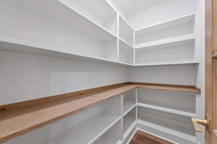 Image 47 of a home in .