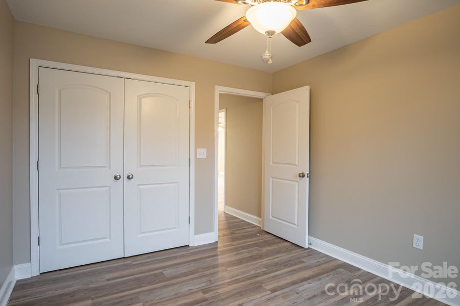 Spacious, unfurnished interior of a new home in , Lincolnton (Image 12).