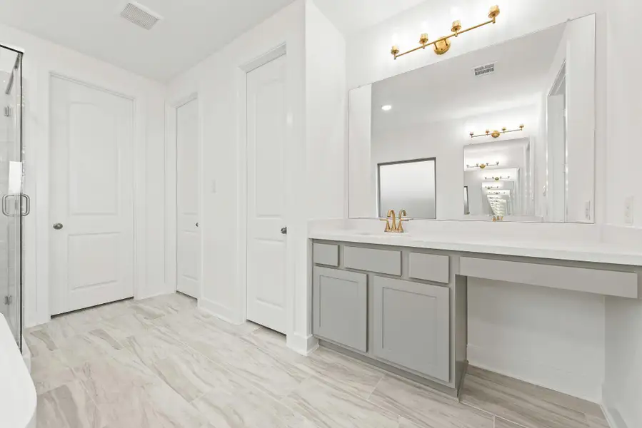 Representative image. Features, specifications, selections and colors may vary. Representative image. Features, specifications, selections and colors may vary.