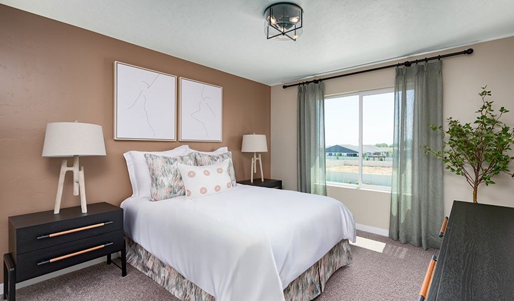 Yorktown-B725-Sellwood Bedroom