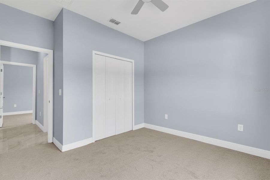 Spacious, unfurnished interior of a new home in , Kissimmee (Image 22).