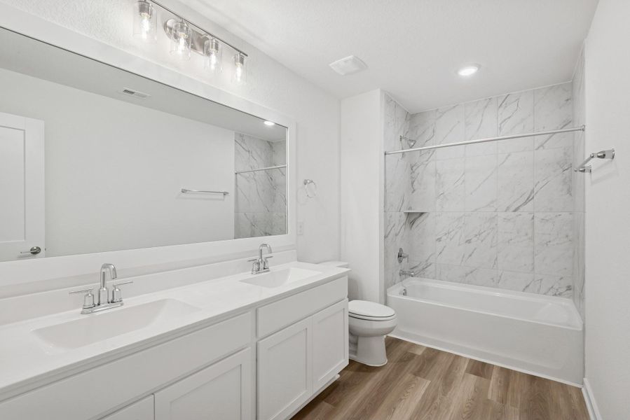 Furnished interior view inside a new home in Miller's Pond, Rosenberg (Image 8).