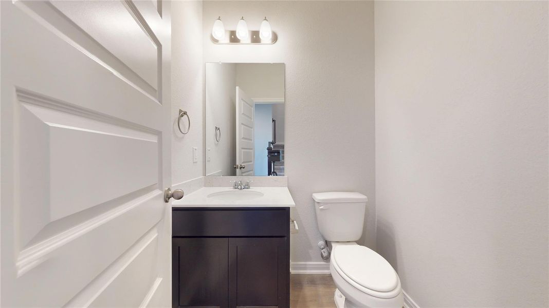 Furnished interior view inside a new home in Lexington Heights 50', Willis (Image 11).