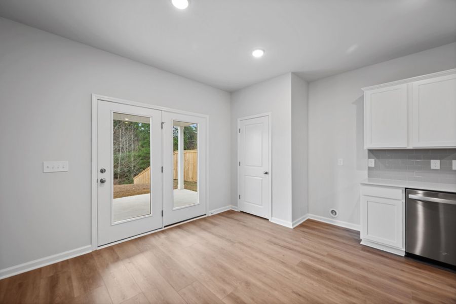 Spacious, unfurnished interior of a new home in Grand Arbor, Blythewood (Image 24).