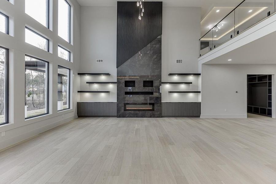 Spacious, unfurnished interior of a new home in , Buford (Image 60).