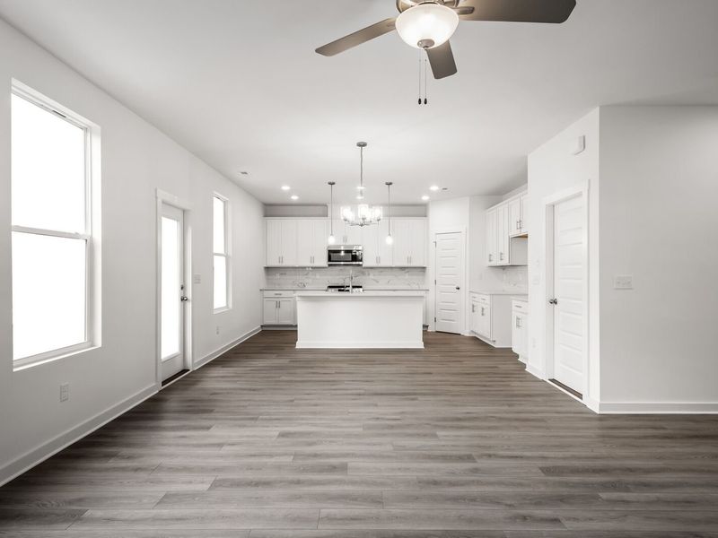 Spacious, unfurnished interior of a new home in Calista Farms, White House (Image 30).