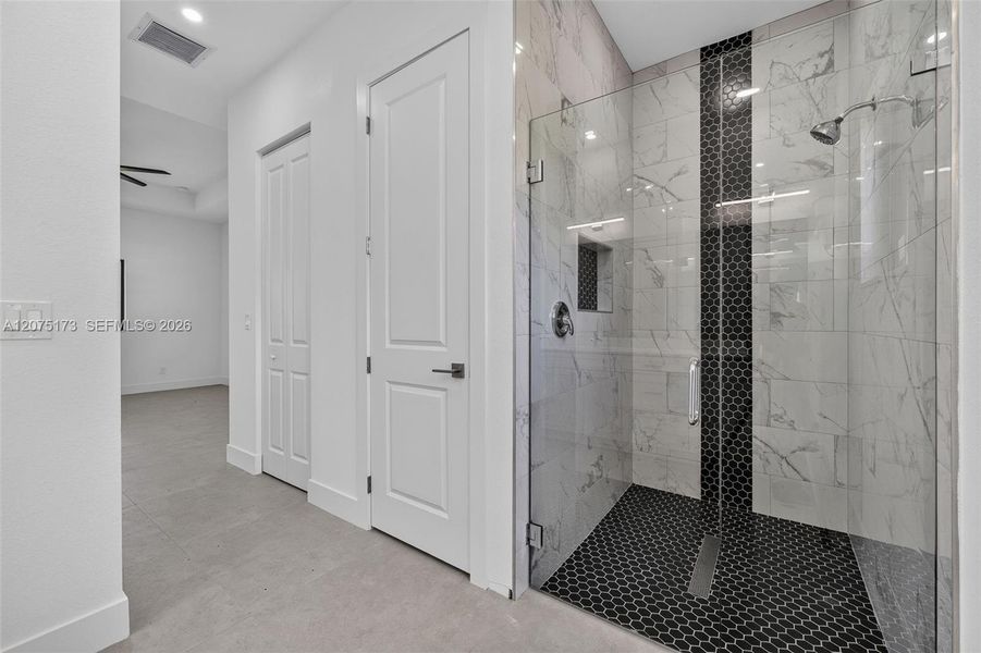 Furnished interior view inside a new home in , Cape Coral (Image 15).