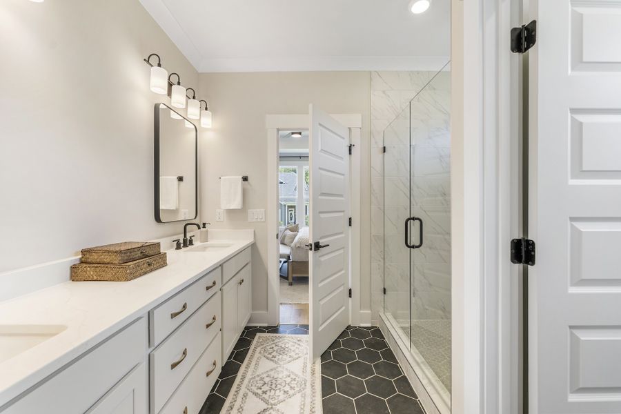 Representative furnished interior of a home built from the Savannah by Hunter Quinn Homes in Double Springs, Taylors (Image 38).
