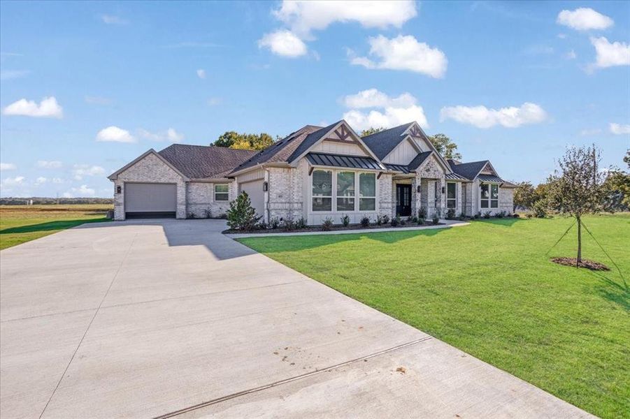 Image 32 of a home in . Image 32 of a home in .