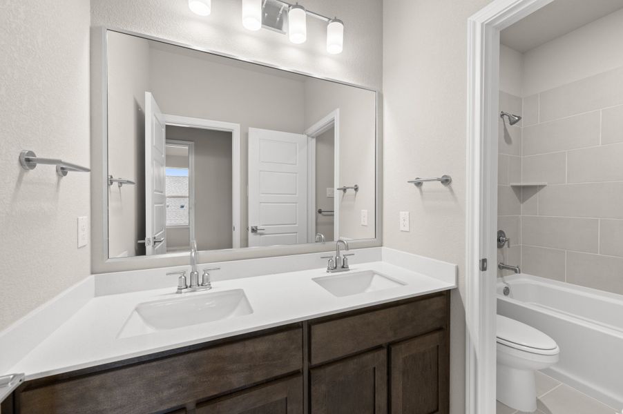 Furnished interior view inside a new home in Waterford Park, Weatherford (Image 13). Furnished interior view inside a new home in Waterford Park, Weatherford (Image 13).