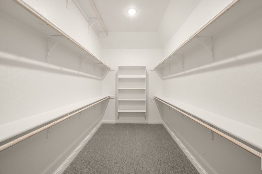 Spacious, unfurnished interior of a new home in Paloma Ranch, Justin (Image 21).