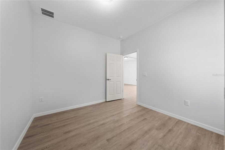 Spacious, unfurnished interior of a new home in , Eustis (Image 9).