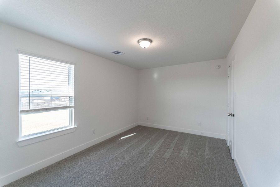Spacious, unfurnished interior of a new home in Colony at Pinehurst, Pinehurst (Image 10).