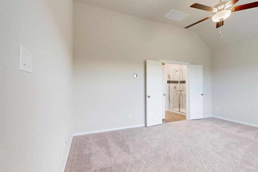 Spacious, unfurnished interior of a new home in Prairie Ridge at Goodland, Venus (Image 29).