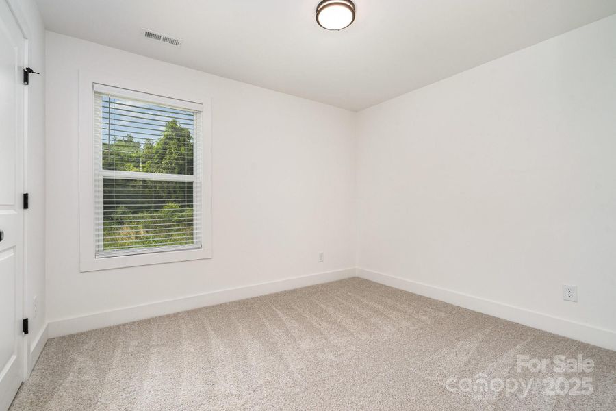 Spacious, unfurnished interior of a new home in , Cherryville (Image 15).