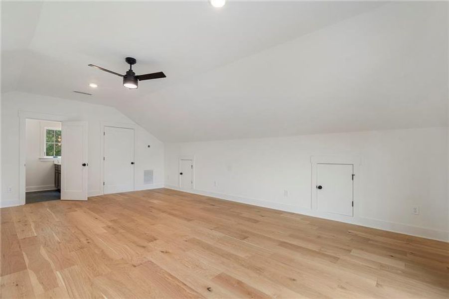 Spacious, unfurnished interior of a new home in , Atlanta (Image 59).