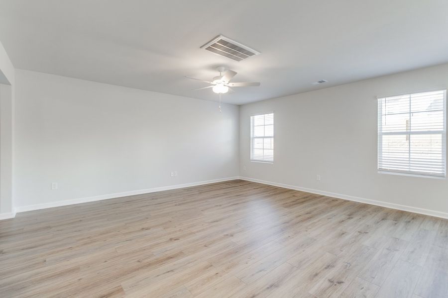 Spacious, unfurnished interior of a new home in Haynes Park, Columbia (Image 15).