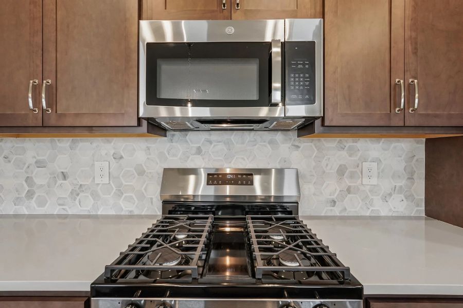 Our stunning AW Collection® Roosevelt and features a gas range
