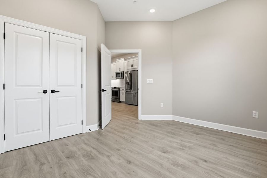 Spacious, unfurnished interior of a new home in Seahaven, Punta Gorda (Image 24).