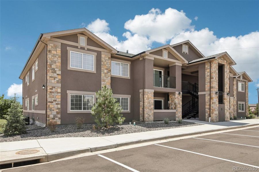 Front exterior of a new home in , Denver, CO, highlighting curb appeal (Image 21).