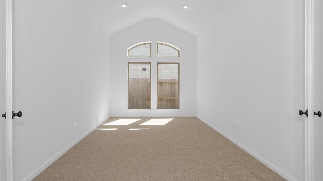 Spacious, unfurnished interior of a new home in Candela South 50', Richmond (Image 11).