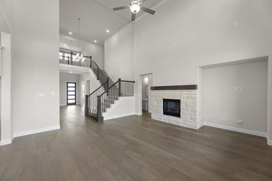 Spacious, unfurnished interior of a new home in Nelson Lake, Rockwall (Image 20).